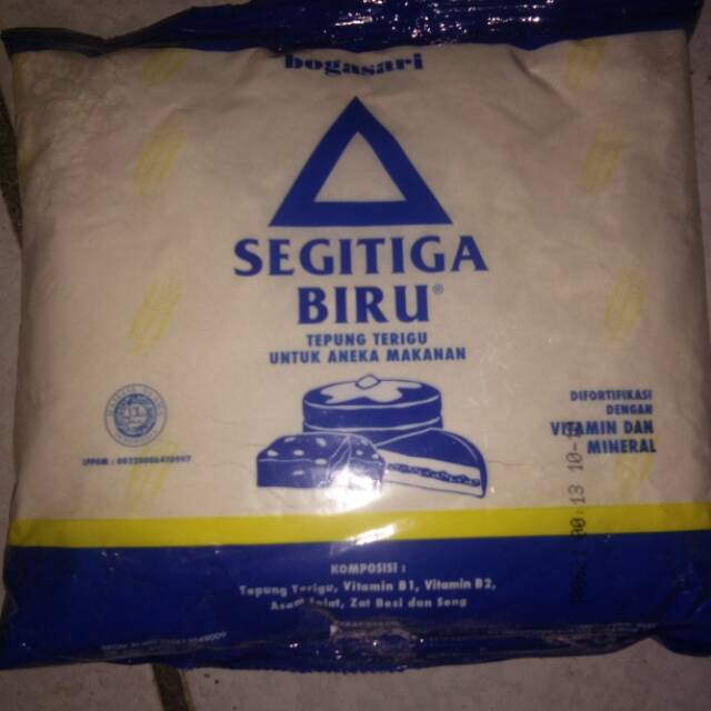 

TEPUNG TERIGU SEGITIGA BIRU 500gr