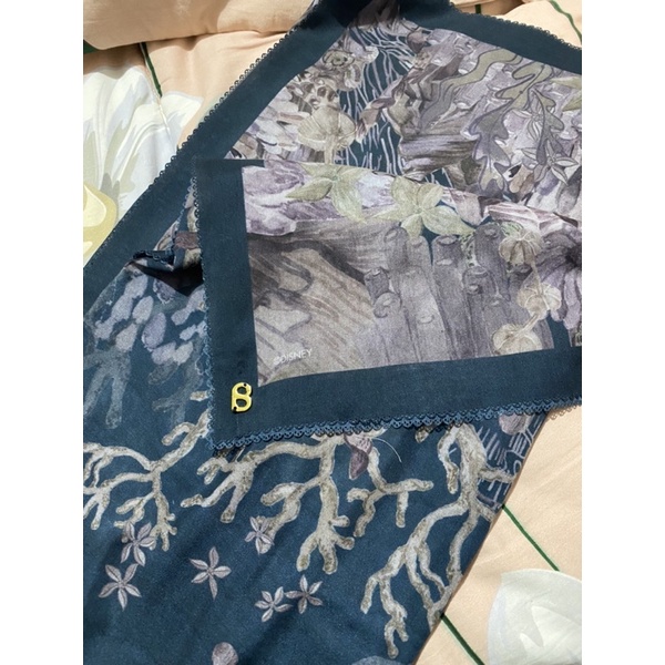 Preloved Buttonscarves Mermaid Series Deep Ocean Disney