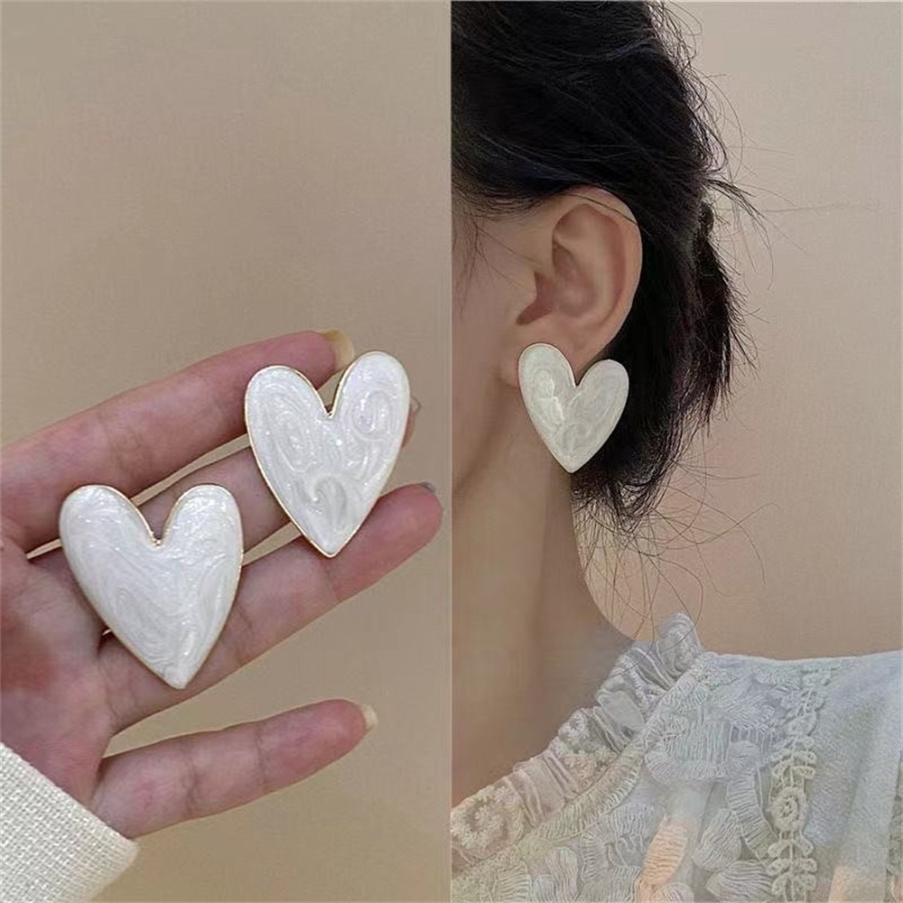 Anting Stud Tindik Bentuk Hati Besar Warna Putih Gaya Korea Minimalis Untuk Wanita