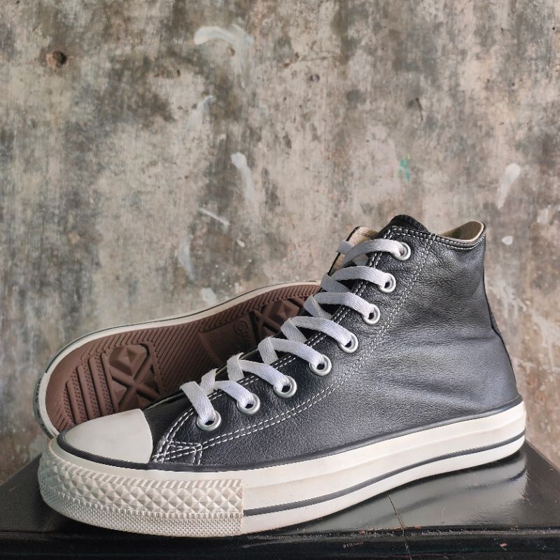 Sepatu Second Bekas Converse CT Hi I Robot Leather