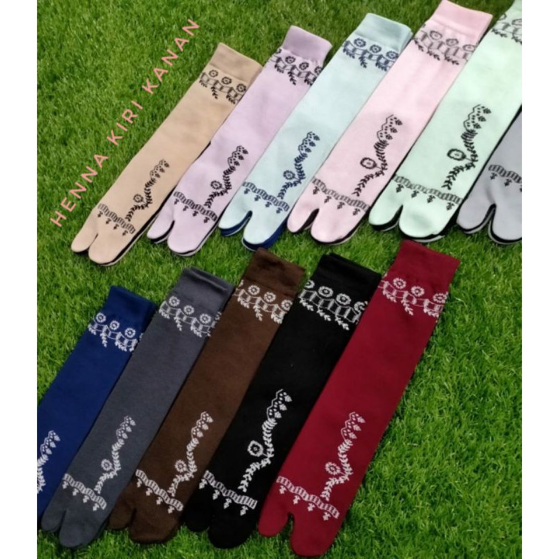 Kaos kaki jempol motif batik Shopee Indonesia Kaos kaki jempol motif batik Shopee Indonesia