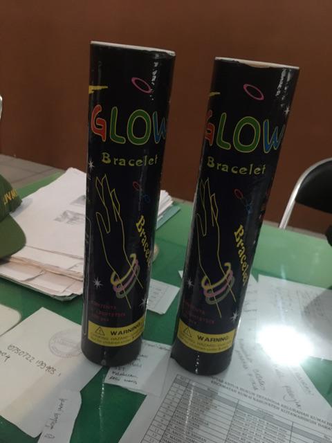 Glow Stick 100 Pcs - Stik Nyala 100 Pcs - Stick Fosfor - Glow In The Dark Stik - Gelang Fosfor