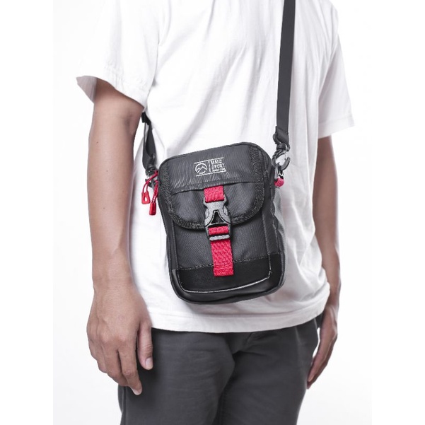 Tas Slempang Pria Waterprof Outift Tas mmo Simpel Elegant