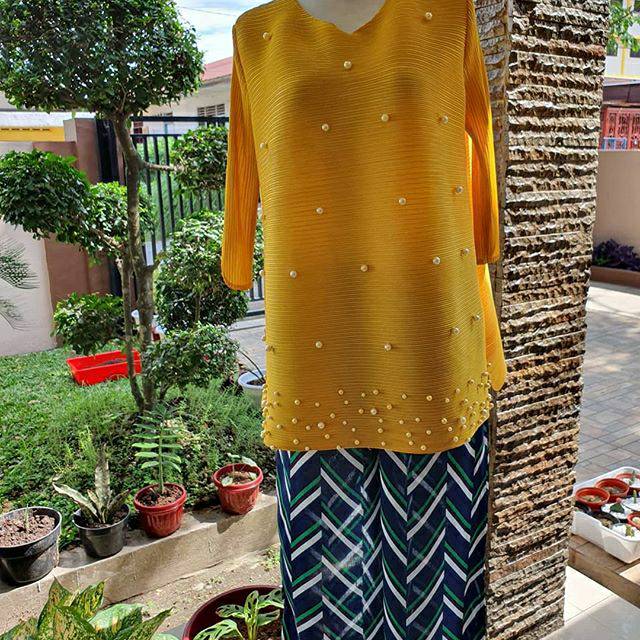 Pleat top