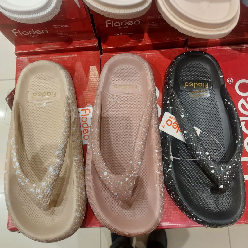 sandal karet jepit wanita fladeo