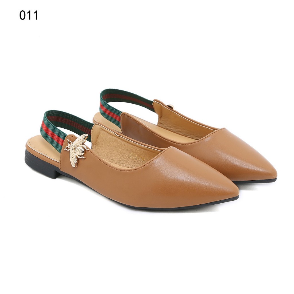 GC Leather Bee Logo Ankle Strap Flat Shoes 011