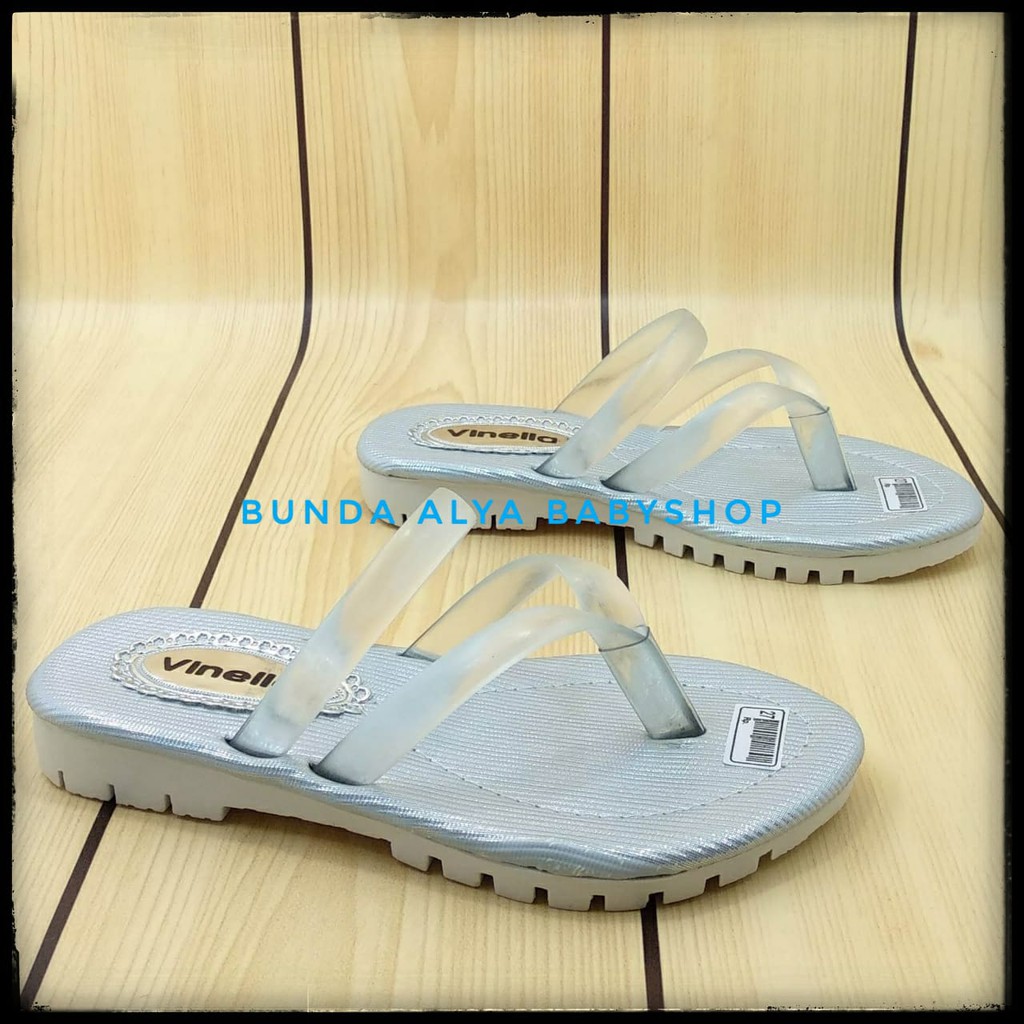 Sandal Anak Perempuan Jepit Usia 3 4 5 6 7 Tahun Size 26 - 35 PUTIH - Sendal Anak Cewek Casual Silver Alas Karet Anti Licin