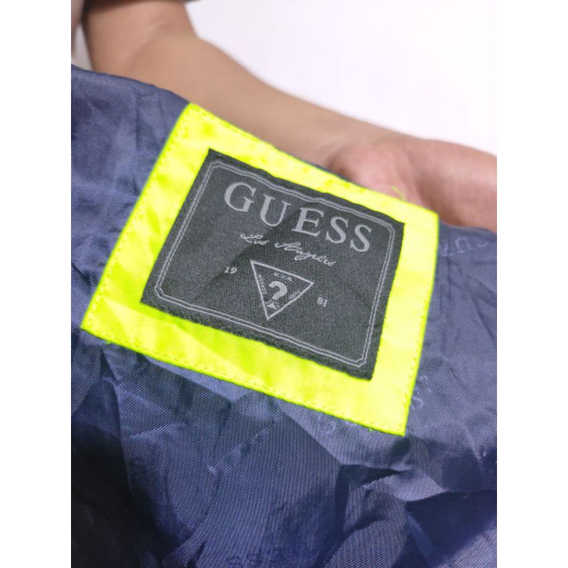 Jaket Guess