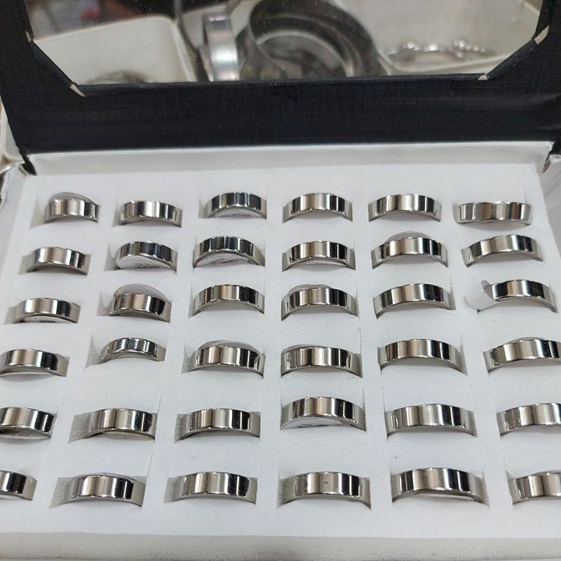 CINCIN STAINLESS STEEL/TITANIUM perbox isi 36pcs