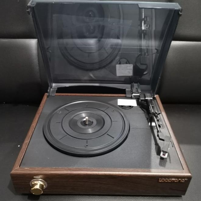 Turntable vinyl player pemutar piringan hitam looptone model 208