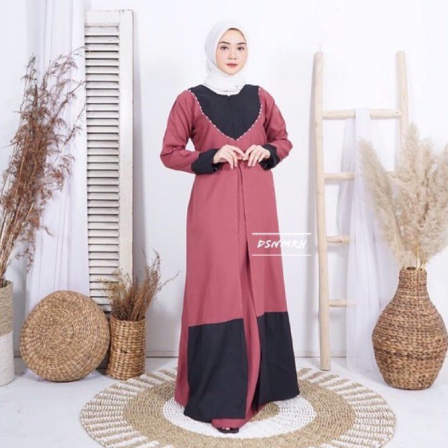 AMORA MAXI DRESS BY QUEENHOE ID