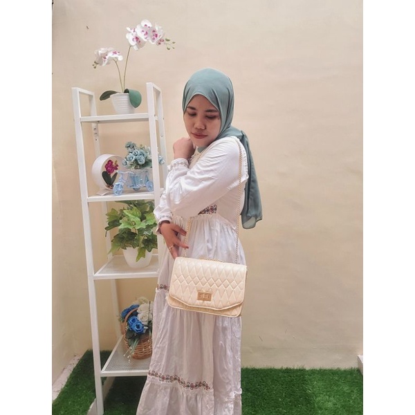 SALE tas slempang LOLY tas wanita rantai viral tas fashion murah slingbag