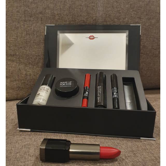 Make Up Forever makeup set. make up lipstick primer eyeliner