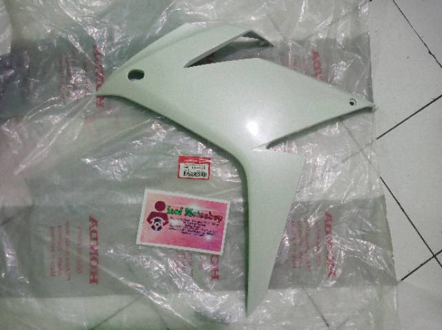 Cowl middle ,sayap Fairing cbr 150r facelift