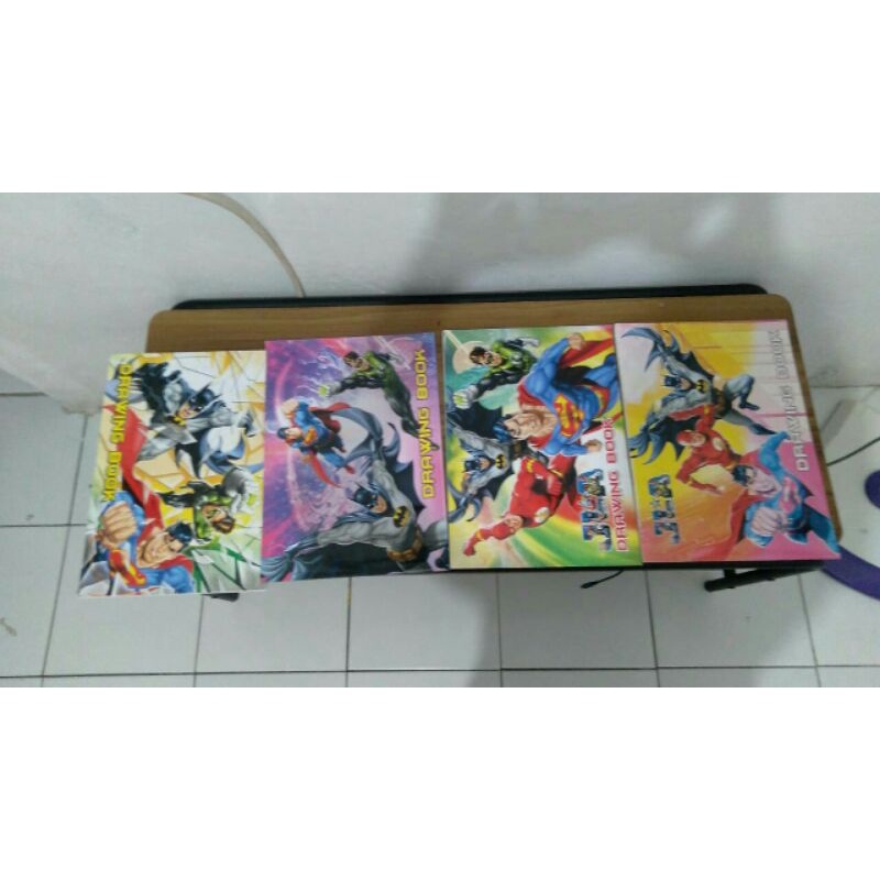 

Buku Gambar Besar Kiky B4 Edisi Superman Batman