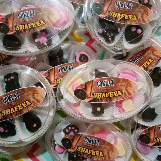 

Coklat karakter
