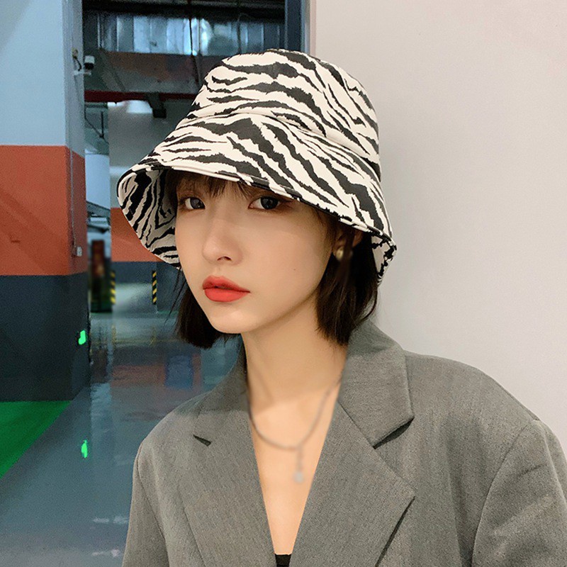 Topi Bucket Motif Zebra Gaya Jepang Retro Untuk Wanita