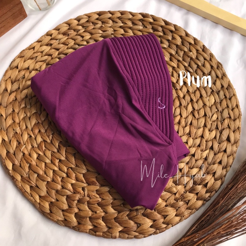 Bergo Hamidah Jilbab Jersey Menutup Dada Kerudung Olahraga Instan Premium-Plum