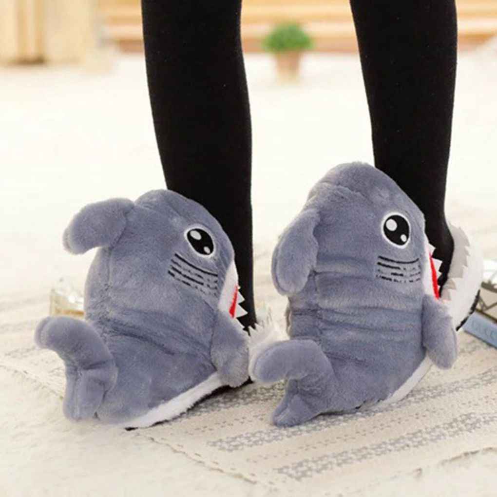  Sandal Selop Rumah  Motif Ikan Hiu Bahan Plush Hangat 