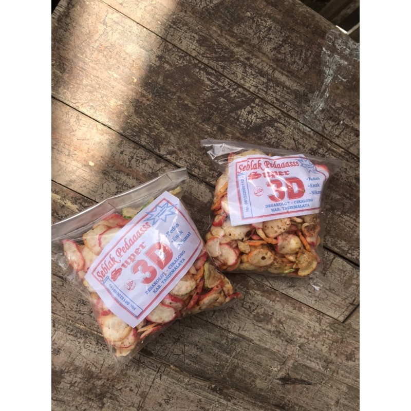 

Kerupuk Krupuk Seblak Kering / Sebring Pedas Sentra Opak 3D Oleh-Oleh Khas Cikalong Tasikmalaya