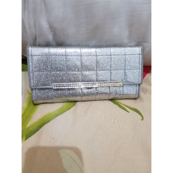 dompet kulit panjang lipat 3 capacci silver preloved