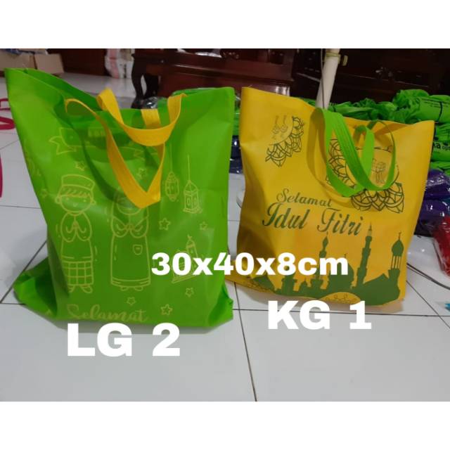 

Tas parcel lebaran (ukuran 30x40x8)per lusin