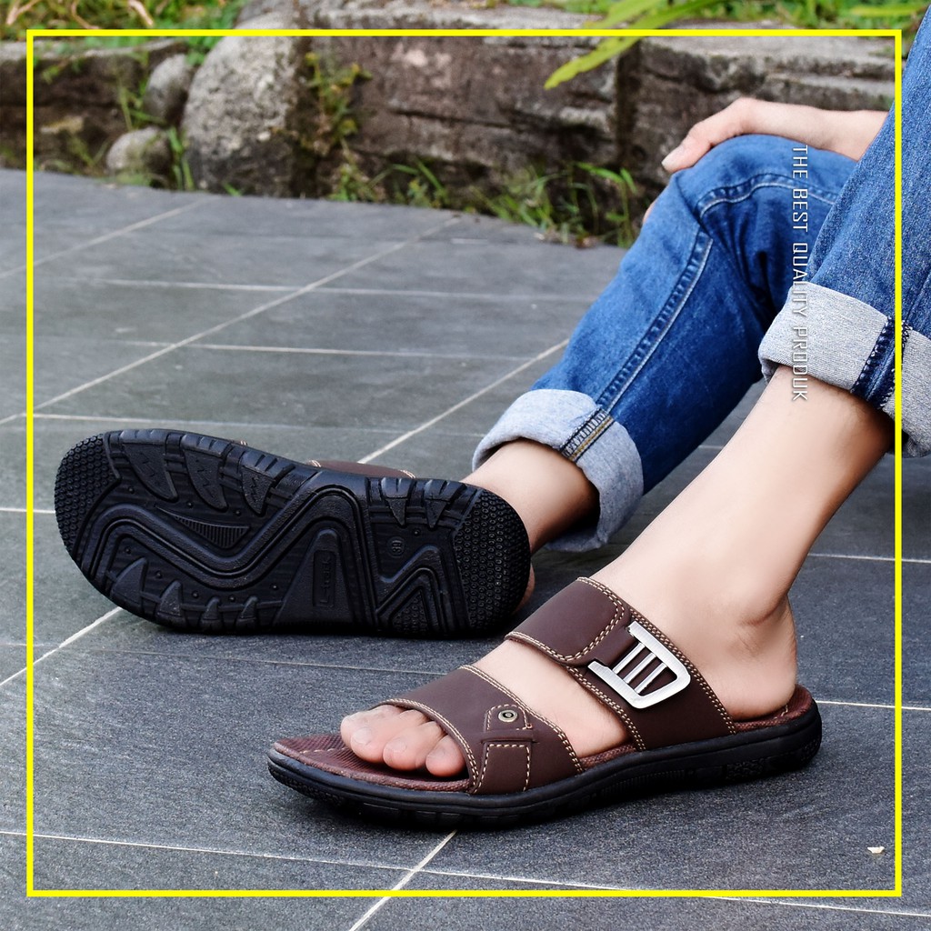 L-TRACK Sandal pria model selop size 39-43 bahan sol pvc non slip upper kulit sintetis sandal kasual pria flip flop slop terbaru keren paling terlaris sandal rokemendasi lebaran