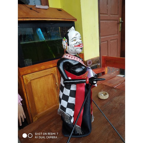wayang golek semar