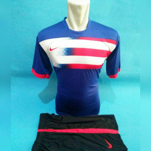 Grosir  Setelan kaos baju  jersey olahraga futsal bola    Grosir  Setelan kaos baju  jersey olahraga futsal bola
