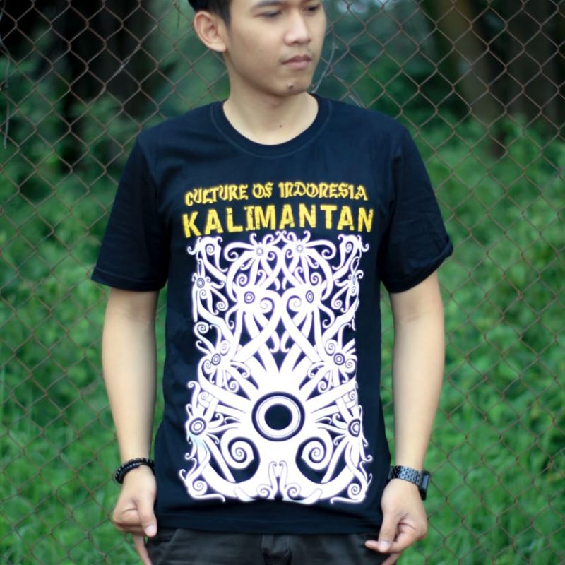 BAJU KAOS KHAS KALIMANTAN. BAJU KAOS DISTRO PRIA. BAJU KAOS DAYAK KALIMANTAN