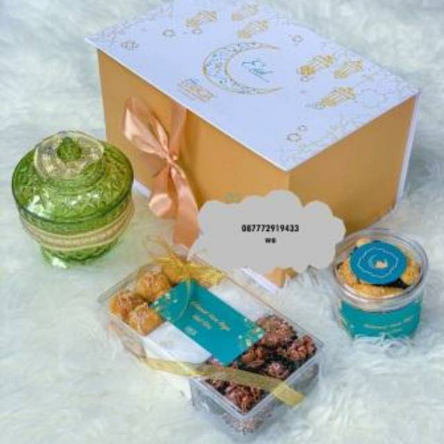 

PROMO PARCEL LEBARAN 02 Hampers Parcel Idul Fitri / Lebaran