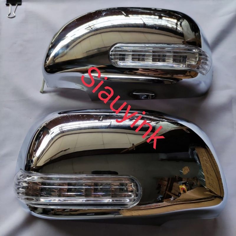 Cover spion Innova lama 2005 - 2012 chrome lampu led sein besar
