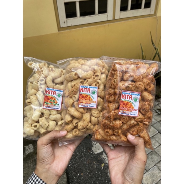 

Makaroni "KITA" / Makaroni pedas / Makaroni Asin / Kerupuk / Cemilan / Makanan ringan 100gr