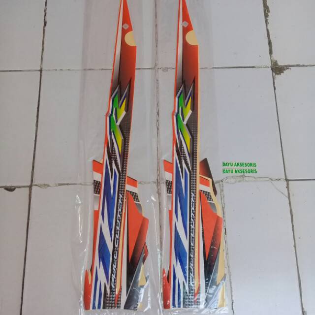 Striping Fiz R 2004 hitam orange