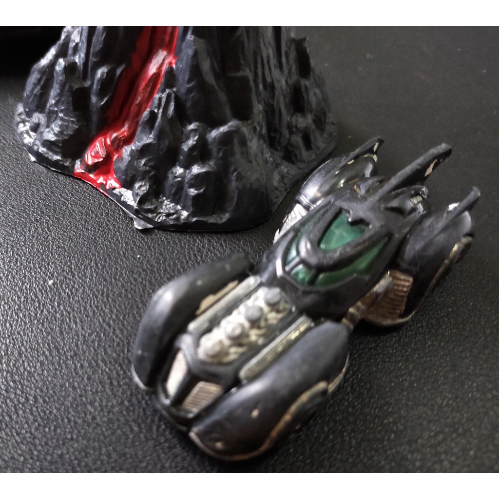 Mainan Mobil Diecast Hot Wheels DC Comics Batman Batmobile (s10) 1:64 Loose