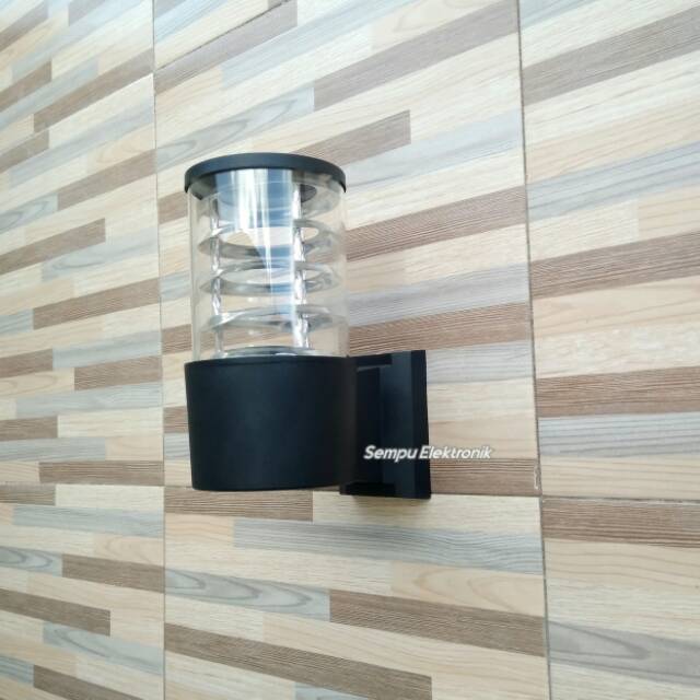 Lampu Minimalis Teras Rumah / Lampu Hias Dinding Modern SNI Reflektor