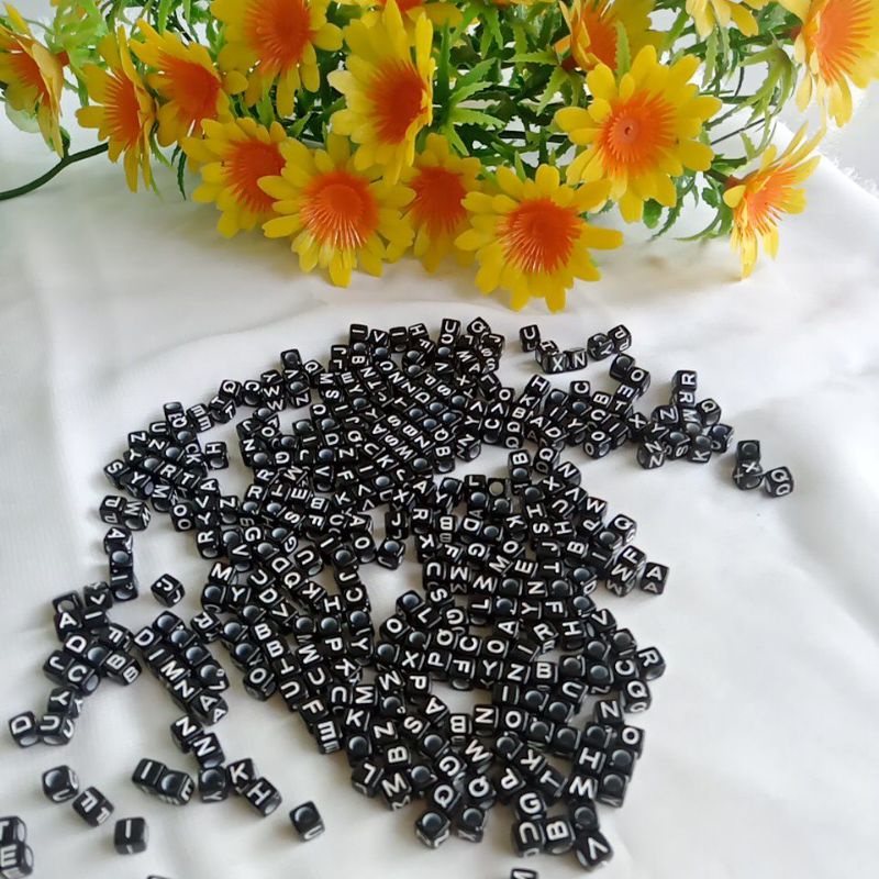 Mote huruf  Manik huruf kotak  mute huruf abjad manik balok