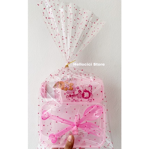 

PAREL LUNCH BOX SENDOK GARPU + BOTOL MINUM KEMASAN ULANG TAHUN