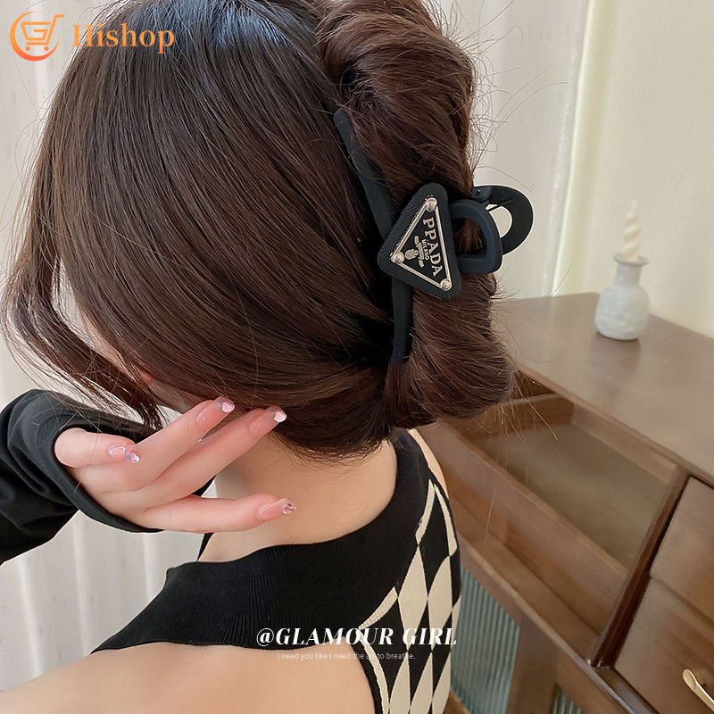 Klip Cakar Rambut Ponytail Bahan Akrilik Bentuk Hati Persegi Untuk Wanita