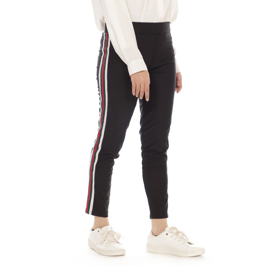 Celana  training  wanita  ZAHRA SIGNATURE Longpant Side   Celana  training  wanita  ZAHRA SIGNATURE Longpant Side