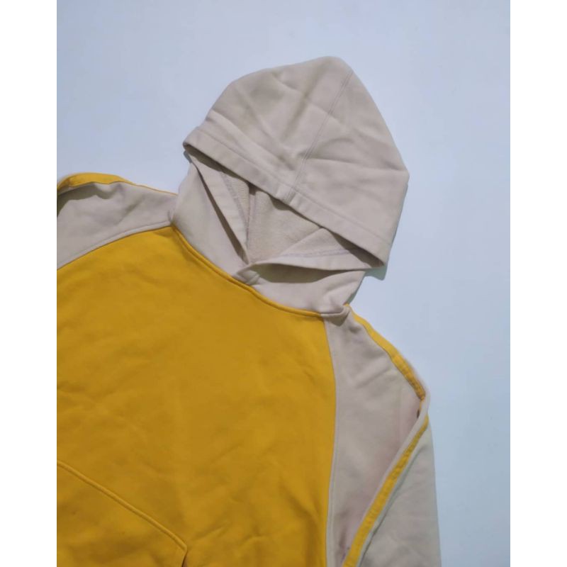 HOODIE UNIQLO SECOND ORIGINAL