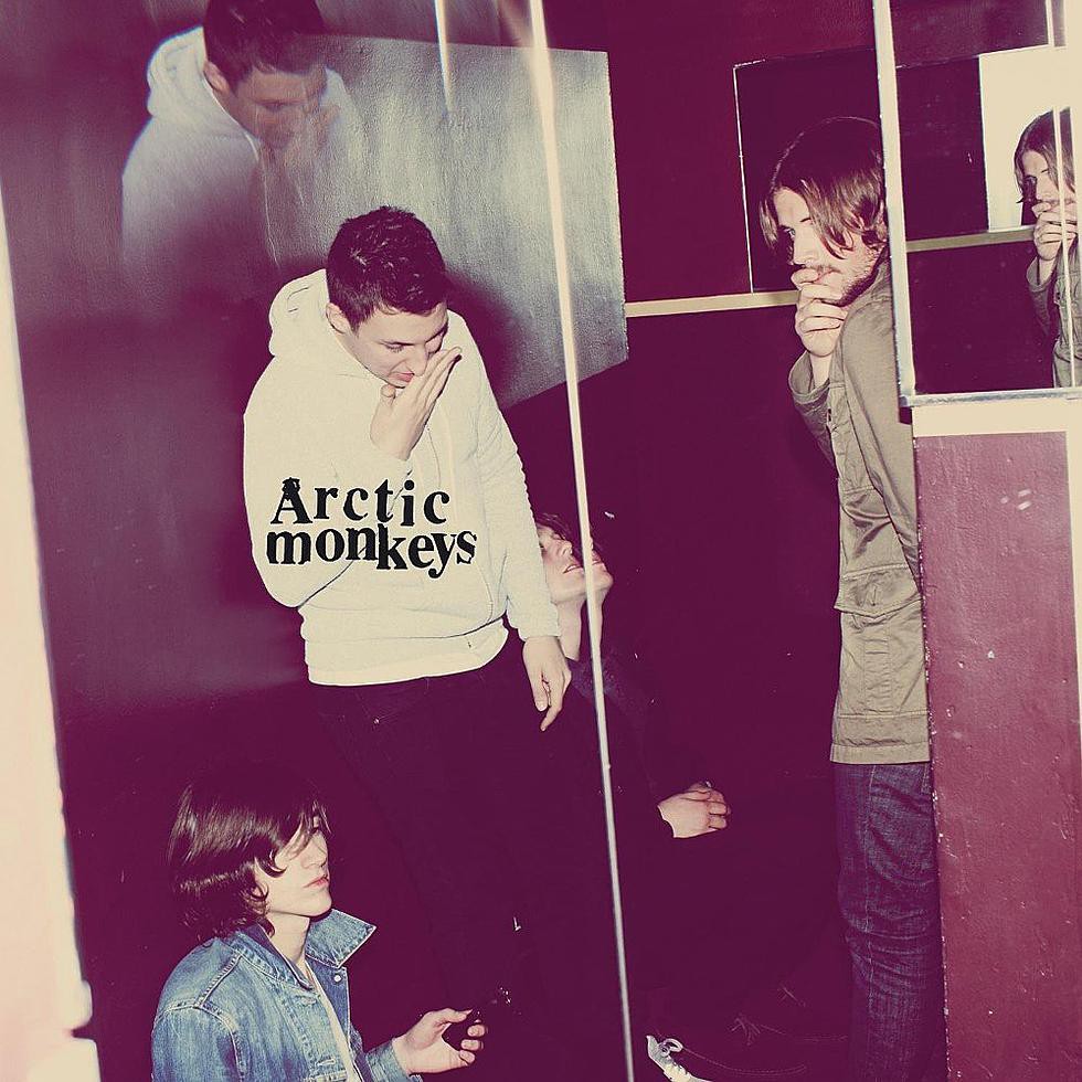 Vinyl Piringan Hitam Artic Monkeys - Humbug