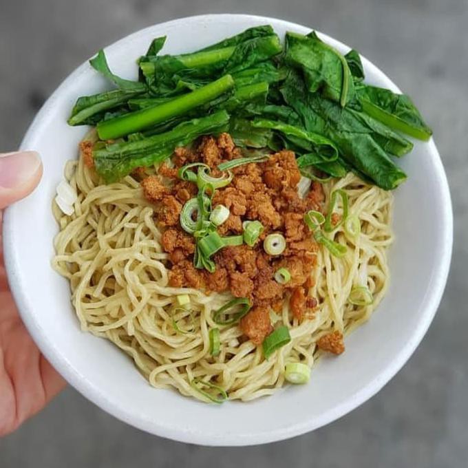 

PROMO TERMURAH Mie Frozen MAMIEMOY - Ayam Kecap HALAL (1 Pak = 3 Porsi Mie) - Mie Kecil MN373