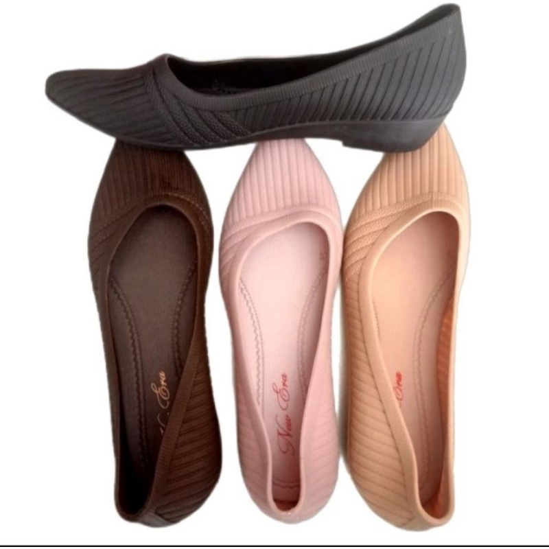 Sepatu wedges wanita dari New Era bahan jelly