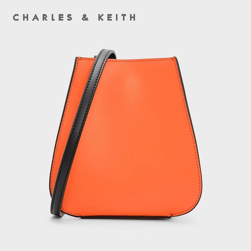 TAS SELEMPANG WANITA CHARLES & KEITH HAND BAG CNK-4322 ORANGE ORIGINAL IMPORT BATAM TERMURAH