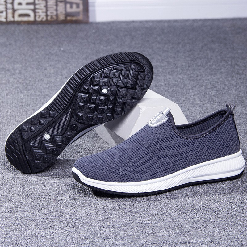 1001 IMPORT SEPATU SLIP ON PRIA SPORT  ONKE + BOX DAN KAOS KAKI !!! - 3 WARNA