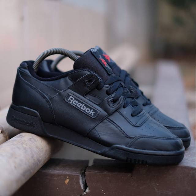 reebok classic black