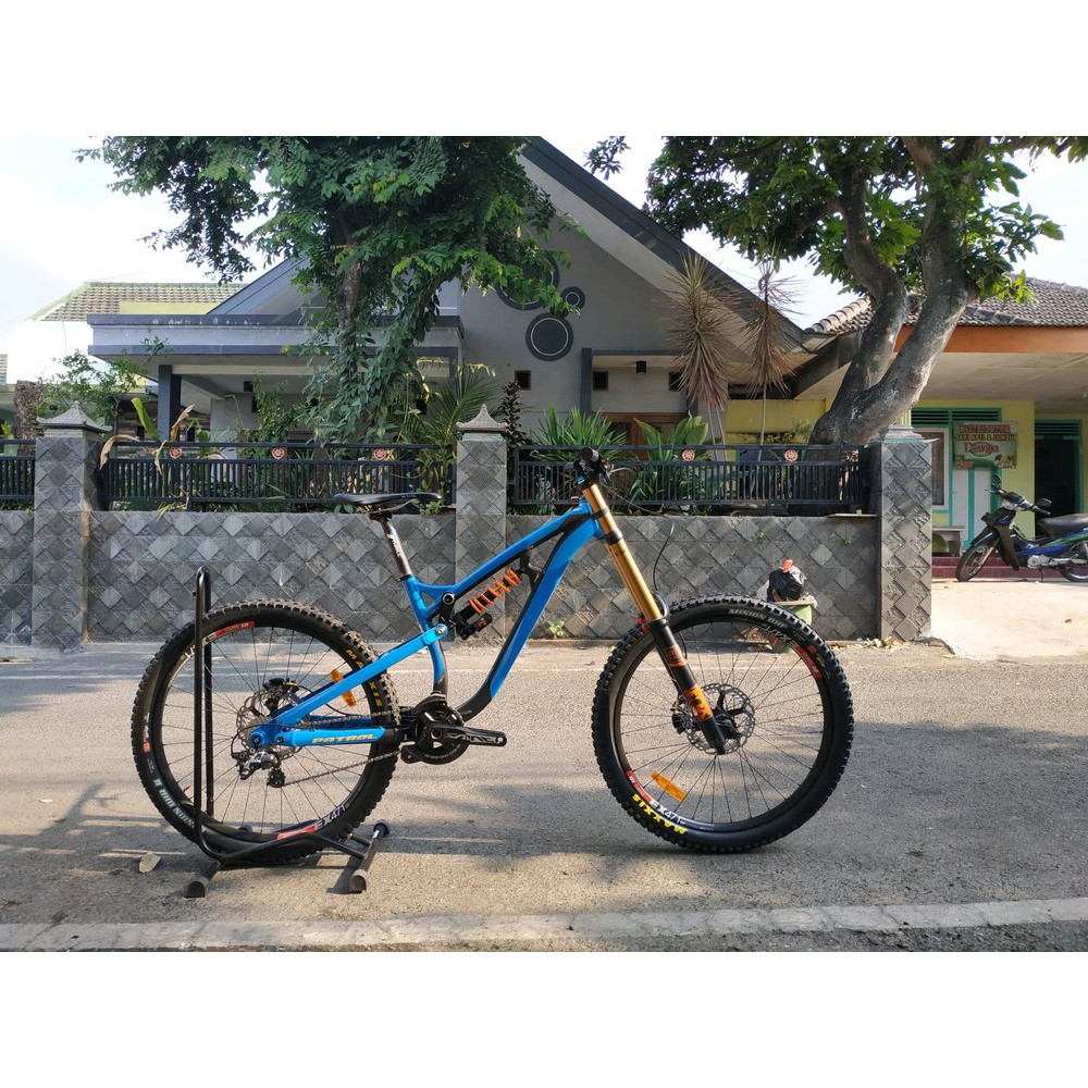 fullbike Patrol 871 DH 2018 2019 size M biru rare item Diskon