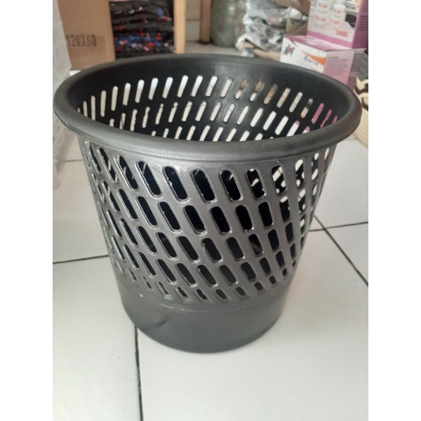 Keranjang sampah rotan / tempat sampah