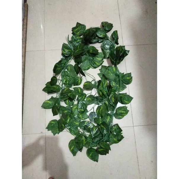 Daun Dekorasi sintetis